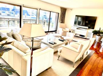 Departamento de 4 ambientes, Recoleta · Carlos Pellegrini 1300 Recoleta - Excelente Piso de 200 m² Impecable!