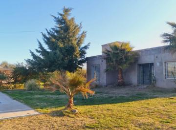 Casa · 85m² · 4 Ambientes · Casa Oportunidad Reciclar Calle Cerrada Vistalba