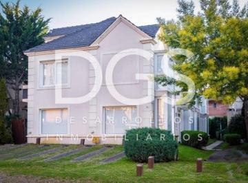 Departamento · 97m² · 4 Ambientes · 1 Cochera · Departamento Triplex en Venta con Cochera en Pinamar