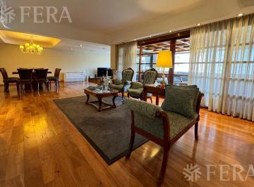 Departamento · 191m² · 5 Ambientes · 2 Cocheras · Venta Departamento de 5 Ambientes con Cochera y Balcón en Avellaneda Centro