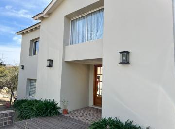 Casa de 6 ambientes, Mendiolaza · Casa a  la Venta en Barrio Cerrado Q2 – Mendiolaza