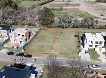 Terreno · 600m² · Terreno Central en Venta Barrio Azzurra, Pilar (Sector1)