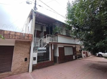 Casa · 180m² · 7 Ambientes · Gral Paz - Casa - 2 Plantas - Excelente Oportunidad Para Inversionista