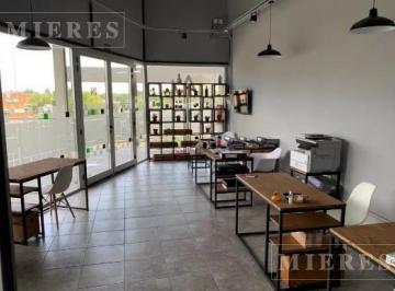 Oficina comercial , Pilar · Excelente Oficina Ala Venta de 55 m² en Calle Verdi, Pilar