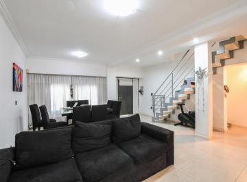 Living - comedor · Venta - Casa de 4 Dorm. - Cinco Esquinas
