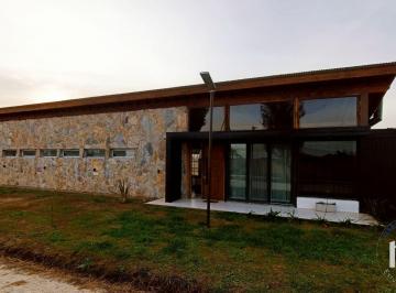 DEI-DEI-1427_2 · Casa 3 Dorm.. | La Victoria Al 100