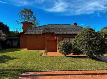 Casa · 161m² · 4 Ambientes · Casa en Venta en Larena Country Club, Pilar, G. B. a. Zona Norte