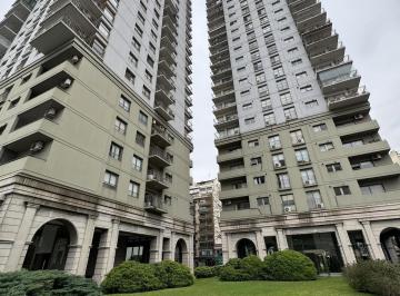 Departamento · 87m² · 4 Ambientes · 1 Cochera · Venta de Departamento 4 Ambientes con Cochera y Balcón en Barracas