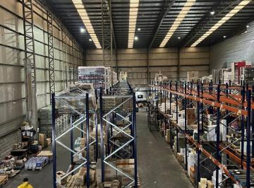 Bodega-Galpón · 1500m² · Galpón en Alquiler de 1.500 m² en El Talar