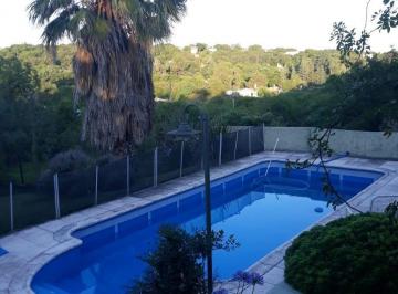 Foto · Casa Venta Agua de Oro 2 Dorm. 2 Baños 167 m² Cubiertos 539 m² de Terreno. Pileta