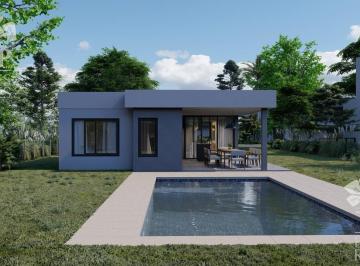 Casa · 180m² · 5 Ambientes · 1 Cochera · Casa en Obra, adelanto y Financiación