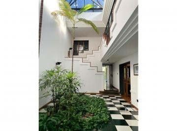 Casa · 417m² · 9 Ambientes · 2 Cocheras · Tucuman 3756