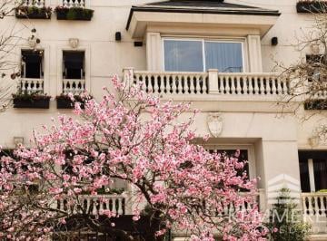 Casa · 500m² · 5 Ambientes · 2 Cocheras · Venta / Alquiler Casa en Barrio Parque