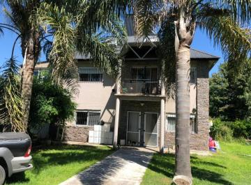 Quinta vacacional · 400m² · 7 Ambientes · 3 Cocheras · Hermosa Casa Quinta Parque Gorriti Multifamiliar