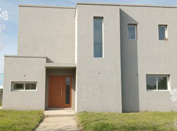 Casa · 160m² · 3 Ambientes · 1 Cochera · Casa en Venta Ubicado en El Cantón, Escobar, G. B. a. Zona Norte