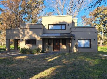 Casa · 110m² · 2 Ambientes · 1 Cochera · Casa en Venta en El Moro145