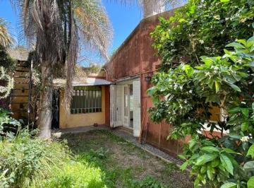 Casa · 70m² · 3 Ambientes · Alberdi - Encantadora Casa 2 Dorm.!
