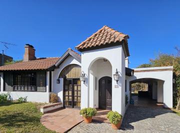 Casa · 200m² · 4 Ambientes · 3 Cocheras · Casa Country Las Lajas Pileta Parrilla 4 Ambientes