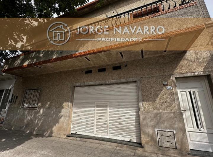 Casa · 86m² · 6 Ambientes · 1 Cochera