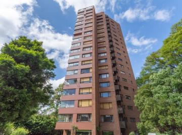 Departamento · 220m² · 4 Ambientes · 2 Cocheras · Departamento en Venta en La Lucila, 4 Ambientes, con Cochera
