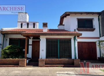 Casa · 145m² · 4 Ambientes · 3 Cocheras · Casa 4 Ambientes en Venta en Ituzaingó Norte