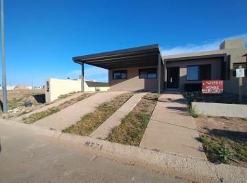 Casa · 150m² · 5 Ambientes · 2 Cocheras · Casa en Docta, 1 Planta. 3 Dorm. a Estrenar 150 m² Cubiertos