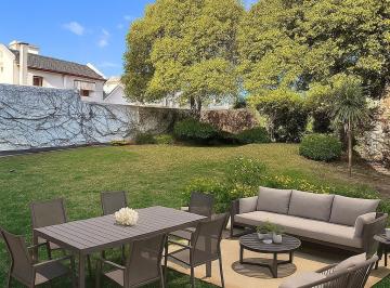 Casa de 5 ambientes, Córdoba · Apto Crédito - Vendo Casa 3 Dorm. y Galería con Asador en Urca