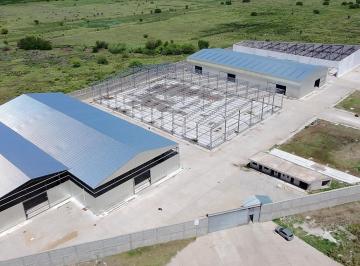 Bodega-Galpón · 1700m² · Nave Industrial Sobre Autopista Rosario