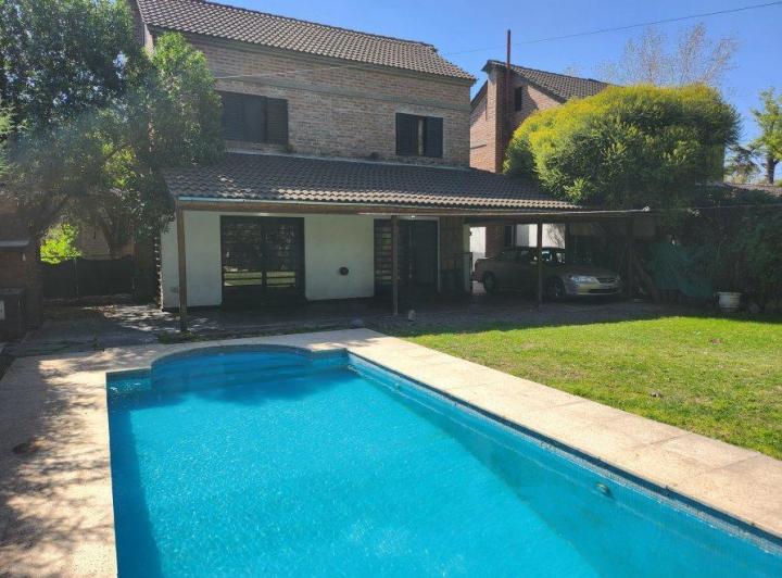 Casa · 150m² · 5 Ambientes · 1 Cochera