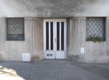 PH de 2 ambientes, Pompeya · Departamento Tipo Casa Planta Baja Al Frente.