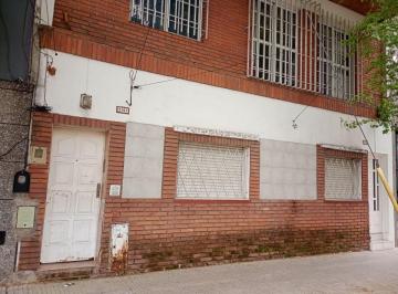 PH de 3 ambientes, Villa del Parque · PH 3 Amb. P. B. Frente C/patio, S/expensas. Campana Al 2100