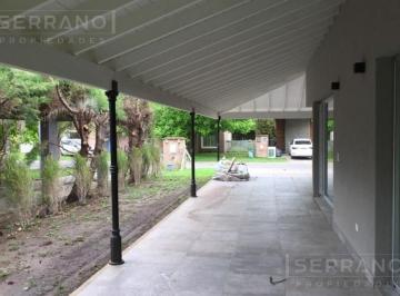 Casa · 137m² · 4 Ambientes · 3 Cocheras · Venta, Casa 1 Planta. 4 Amb 2 Suite, Pileta, Parque. Acacias Blancas. Escobar.