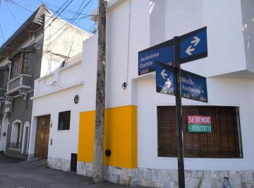 Casa de 7 ambientes, Córdoba · Alta Cordoba - Esquina - a Reciclar - Tres Dorm.