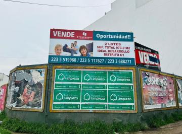 Terreno · 973m² · Terreno en Av Independencia y Larrea