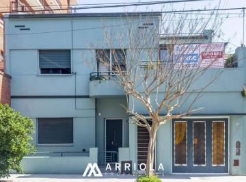 Casa · 303m² · 11 Ambientes · 1 Cochera · Casa en Venta, Ideal Desarrollo Inmobiliario