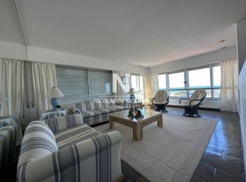Foto1 · Apartamento en Venta y Alquiler Frente a Playa Brava