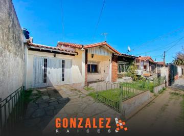 Casa · 170m² · 4 Ambientes · 2 Cocheras · Casa 4 Amb en Moron