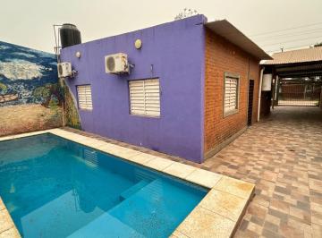 Casa · 250m² · Se Alquila Casa de 2 Dorm. en Fontana