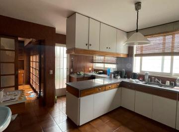 PH de 7 ambientes, Córdoba · Gran Inmueble en PH + Local Comercial Sobre 25 de Mayo Al 1200
