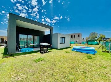 Casa · 115m² · 4 Ambientes · 1 Cochera · Venta Casa, 4 Ambientes Vila Marina 1 Villa Nueva