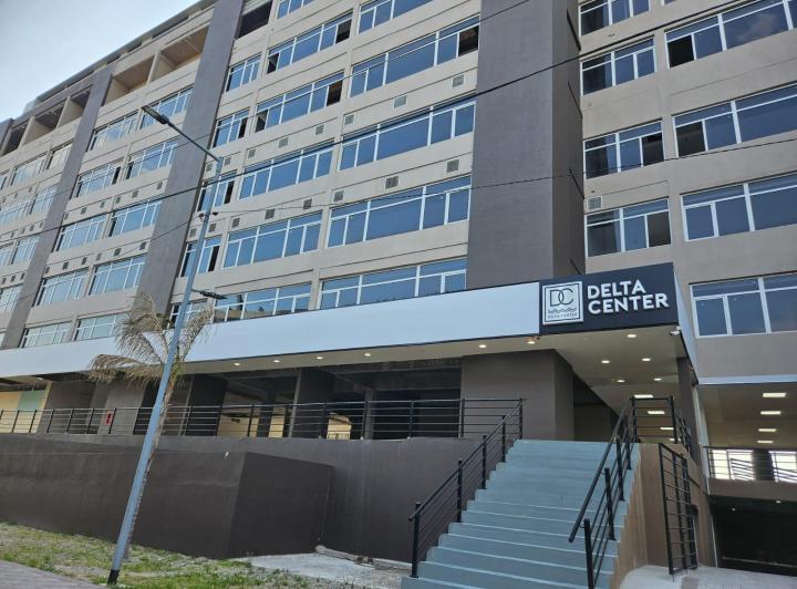 Oficina comercial · 161m² · 7 Ambientes · 2 Cocheras