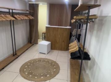 Local comercial · 64m² · 1 Ambiente · Local Comercial 60 m² – Pb + Entrepiso – La Fontana