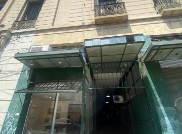 Local comercial · 51m² · Local Comercial en Doble Altura. Vidriera a La Calle