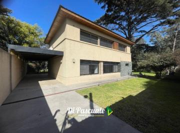 Quinta vacacional · 280m² · 14 Ambientes · Venta Casa Quinta con Quincho, Galería, Pileta y Segunda Vivienda - La Reja Sur
