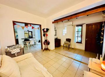 PH · 92m² · 4 Ambientes · 1 Cochera · PH 4 Ambientes en Venta Villa Adelina Cochera