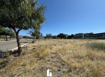 Terreno · 500m² · Openhouse Vende Fabulosos Terrenos en Barrio Dalvian!