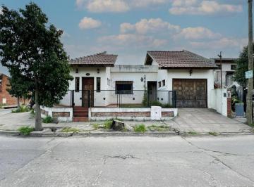 Casa · 119m² · 4 Ambientes · 1 Cochera · Casa 4 Ambientes - Merlo Norte