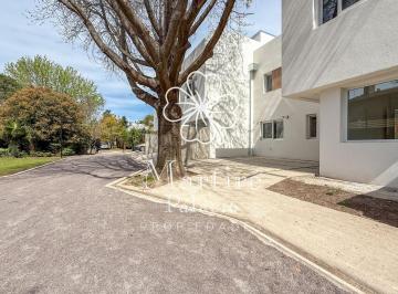 Casa · 156m² · 5 Ambientes · 2 Cocheras · Casa PH 5 Ambientes con Jardin Parrilla a Estrenar Lomas de San Isidro
