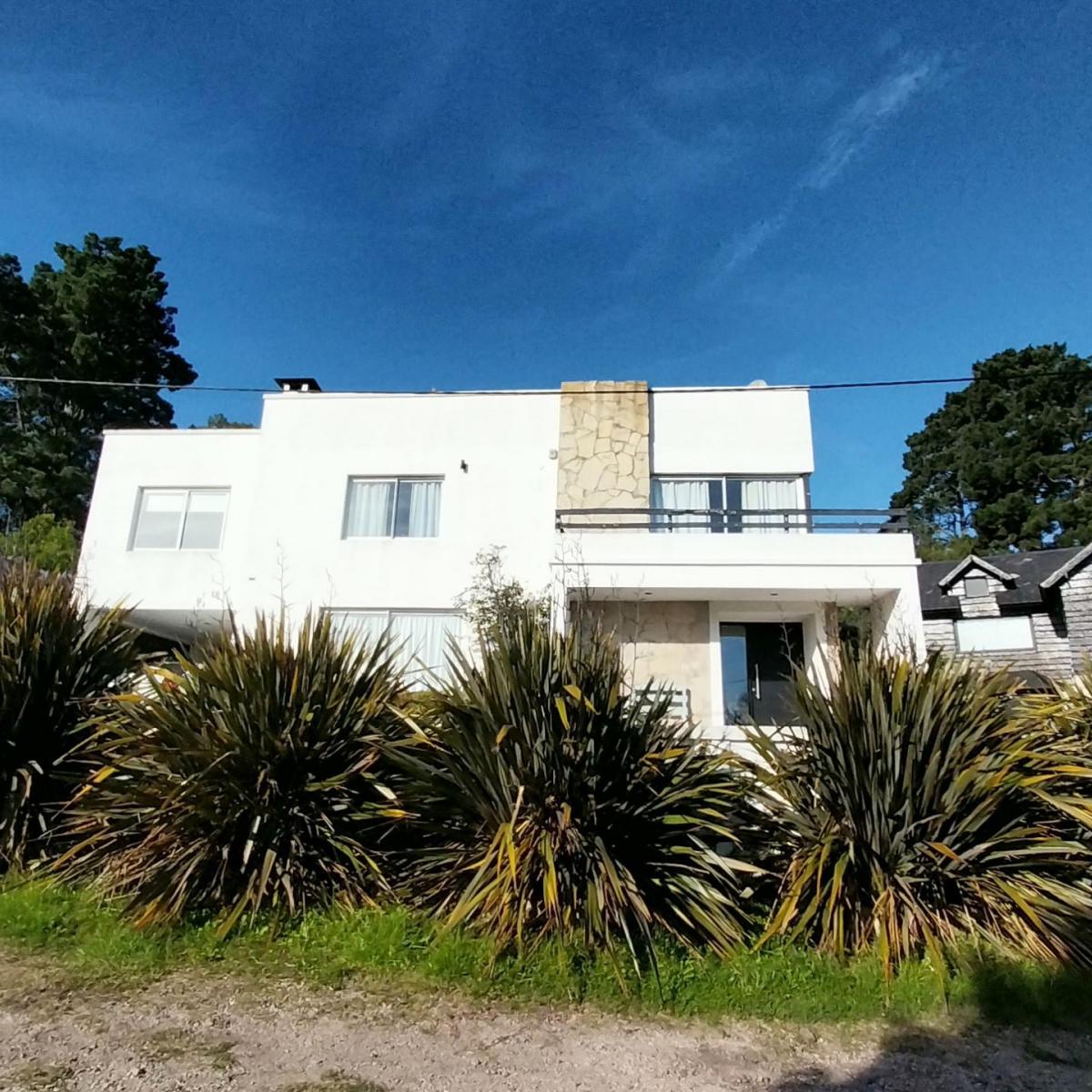 Chalet en venta sobre Calle Justo, en el balcón del golf de Sierra de los Padres