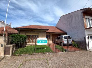 Imagen1 · Chalet de 4 Ambientes con Pileta Barrio Las Avs